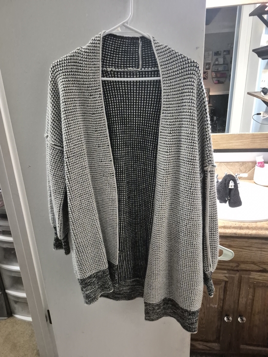 Sweaters - Women's Open-Front Knit Cardigan Sweater - Black & White